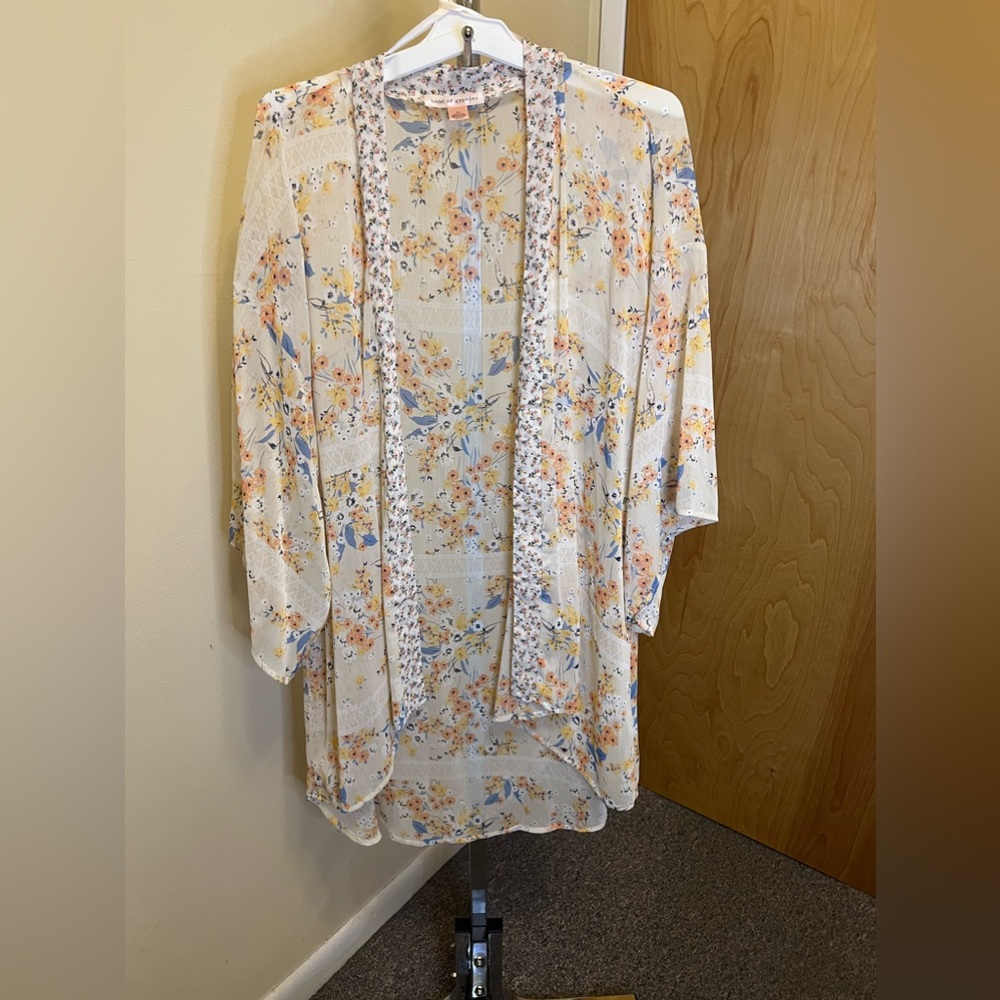 Women’s floral kimono